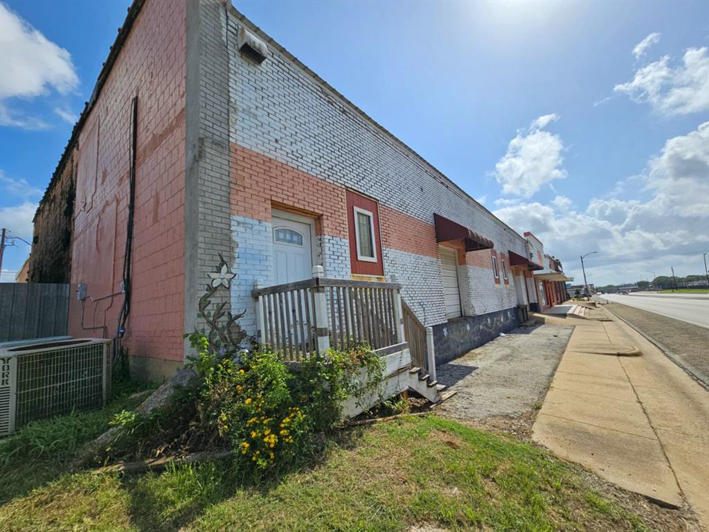 508 W Main Street
