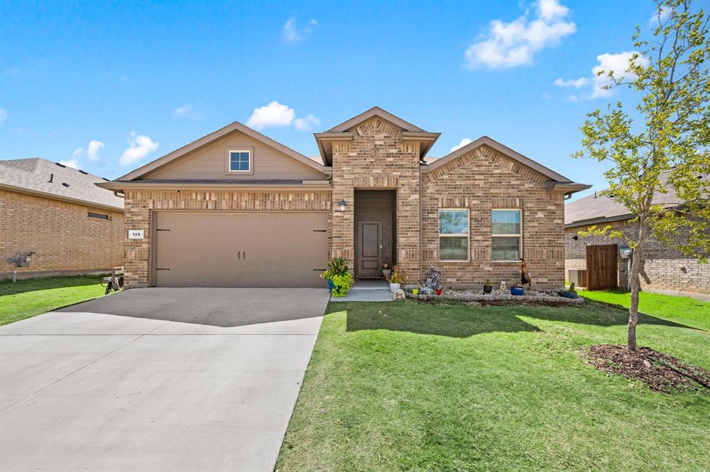 129 Hollytree Lane