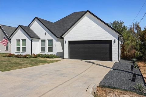 A home in Granbury