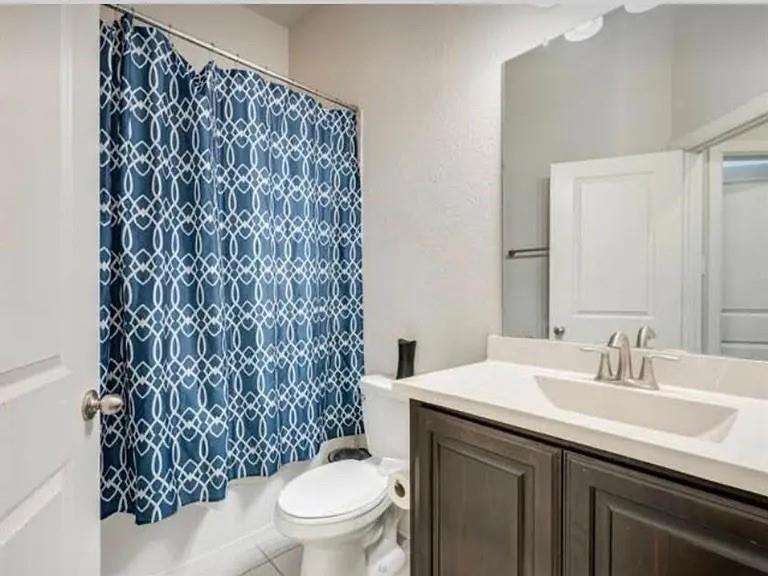 Viridian Village 2a - Residential Lease