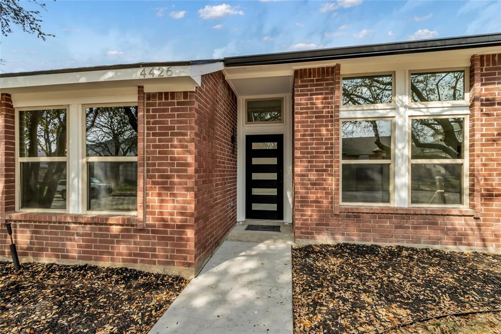 4426 San Fernando Lane