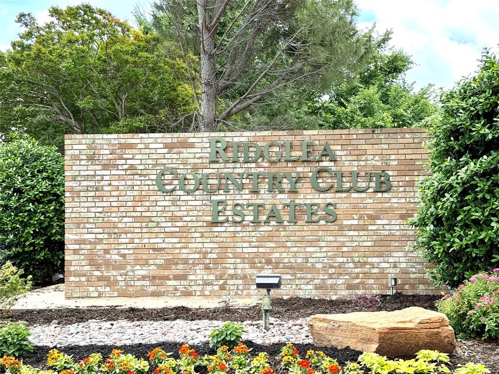 4046 Ridglea Country Club Drive 1201