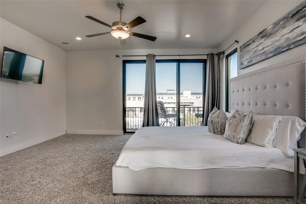 DALLAS LAND AND LOAN 2 - Residential Lease