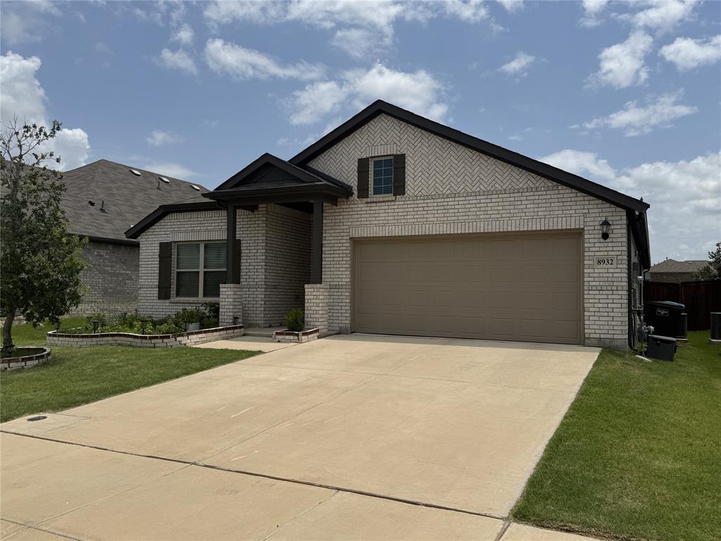 8932 Lantana Meadow Drive