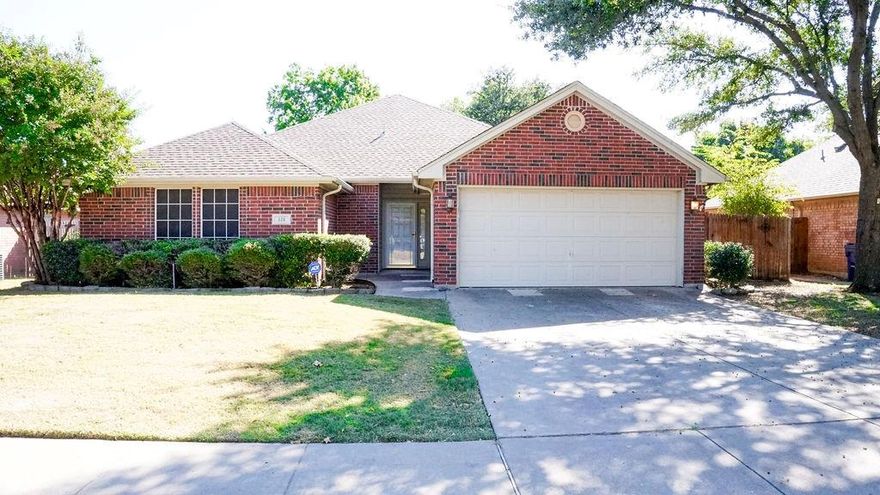 Recently installed new granite counters in kitchen and painted the entire interior of the home. This well-maintained 3-bedroom, 2-bath home nestled in one of Burleson’s most established neighborhoods. Centrally located with easy access to shopping, dining, schools, and major highways, this home offers the perfect balance of convenience and quiet suburban living.
Step inside to a spacious, open-concept layout that’s ready for your personal touch! The large living area flows seamlessly into the kitchen, perfect for entertaining family and friends. The generous primary suite provides plenty of room, while the split-bedroom design offers privacy for everyone. Outside, you’ll find a beautifully shaded yard ideal for gatherings, pets, or peaceful afternoons. This home is a true blank canvas to make your own.
Bring your ideas! Being sold as it.