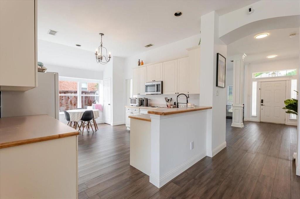 Lewisville, Texas 75077, United States, 3 Bedrooms Bedrooms, ,2 BathroomsBathrooms,Residential,Active,253075