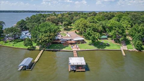 105 Bluewater Circle Mabank TX 75156