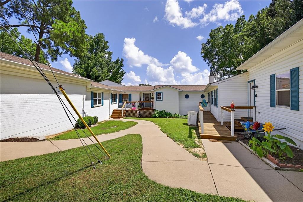 105 Bluewater Circle