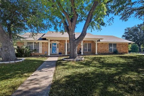 5925 Rayburn Drive Fort Worth TX 76133