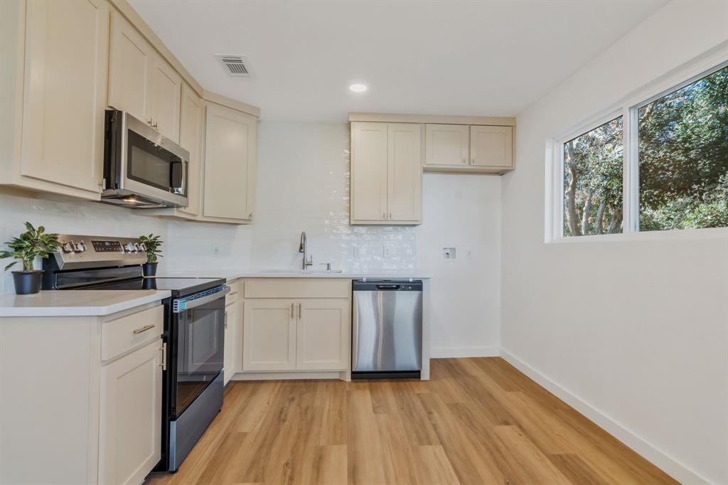 Laguna Village Add - Residential