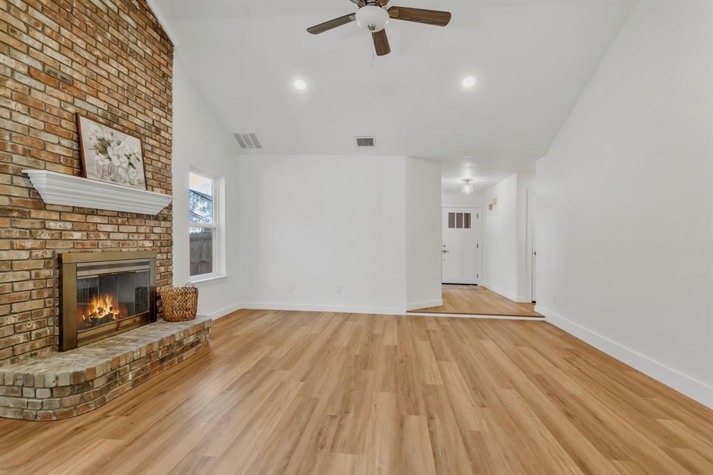 Laguna Village Add - Residential