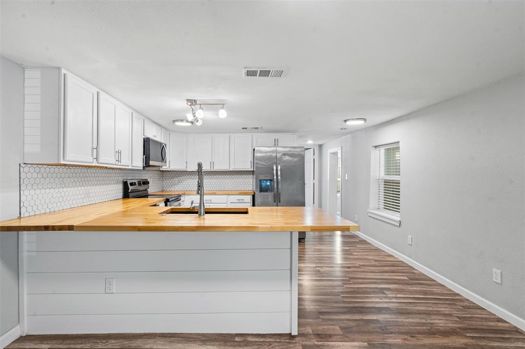 Oak Trail Shores Sec F - Residential