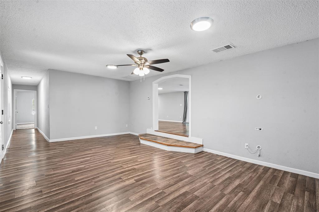 Oak Trail Shores Sec F - Residential