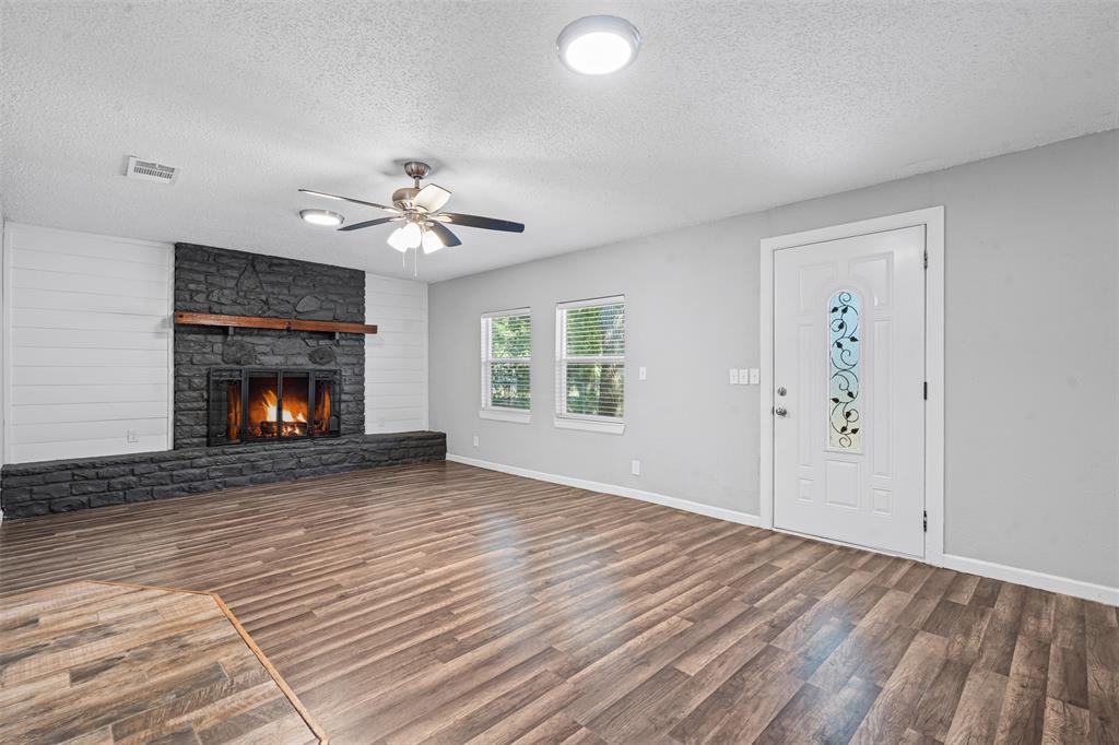 Oak Trail Shores Sec F - Residential