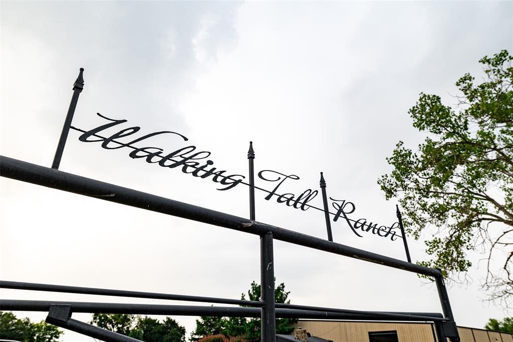 Horseshoe Nail Ranch - Farm