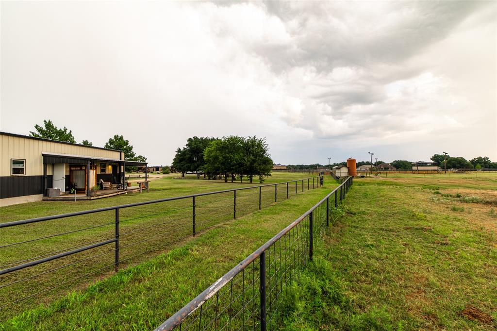 Horseshoe Nail Ranch - Farm