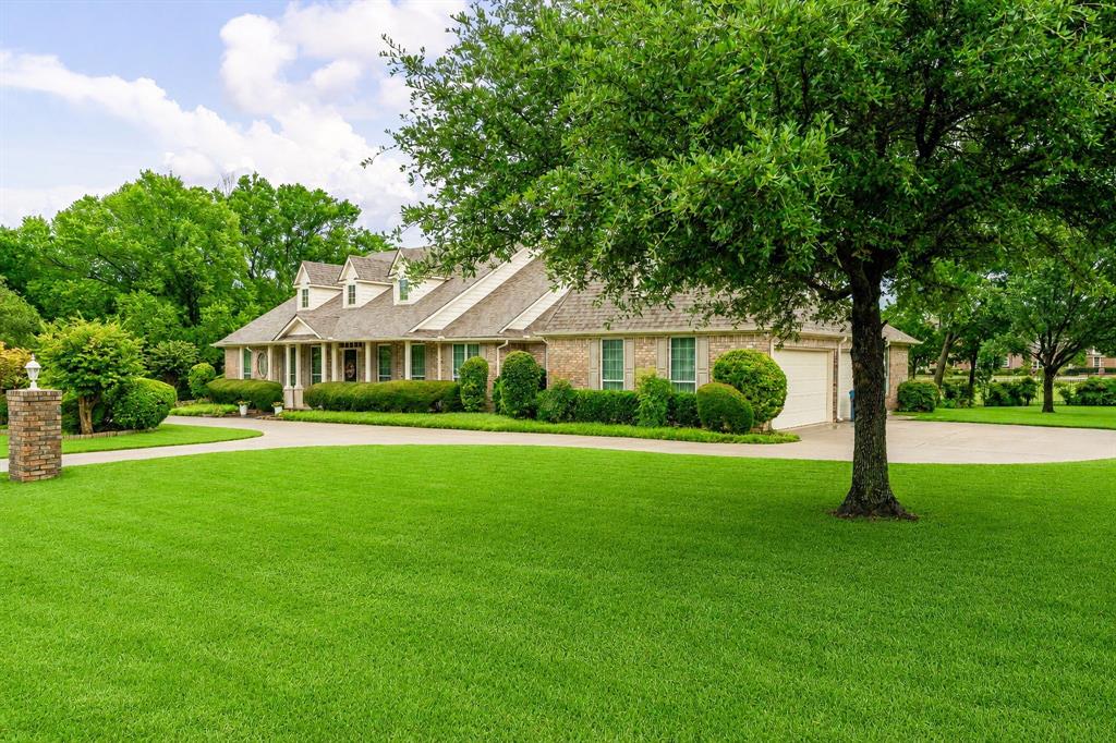 710 Glenwood Circle