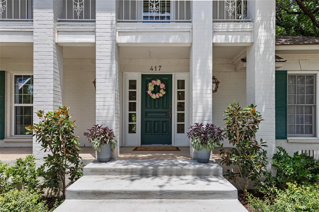 417 Hazelwood Drive W