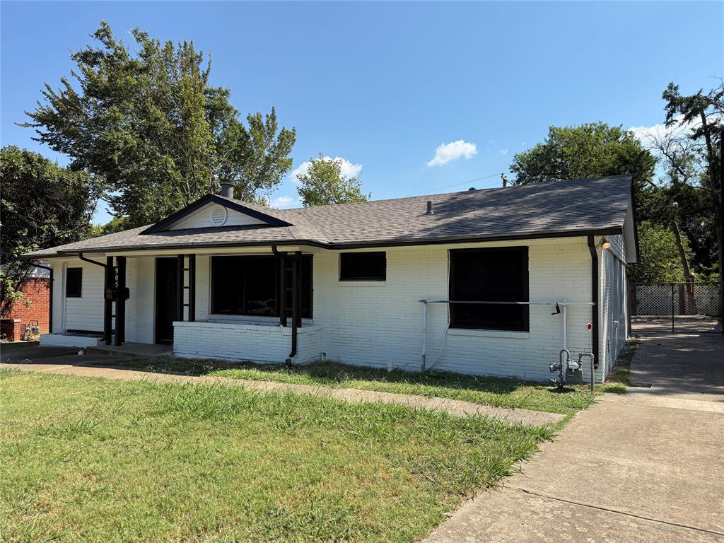 1905 Dorothy Drive