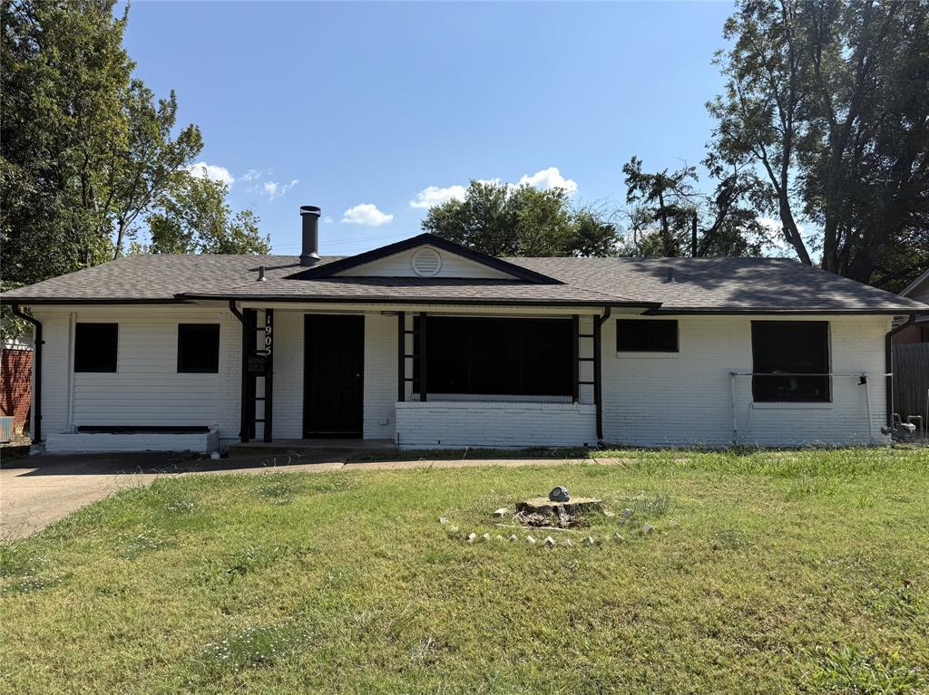 1905 Dorothy Drive