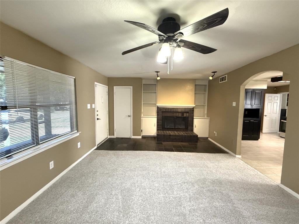 1905 Dorothy Drive
