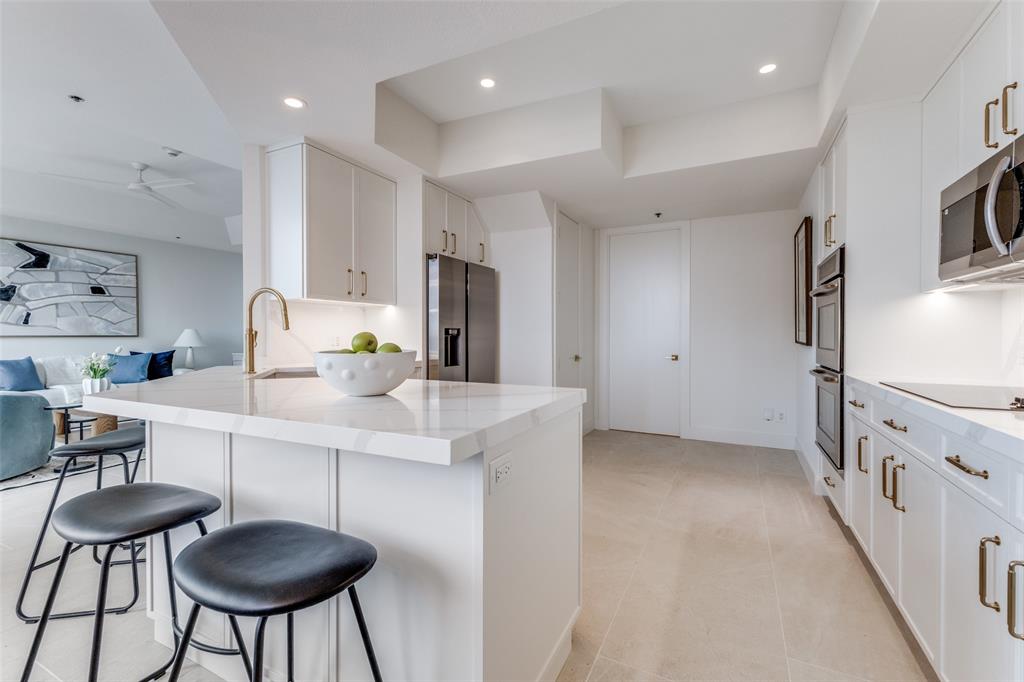 Shelton Condo - Residential