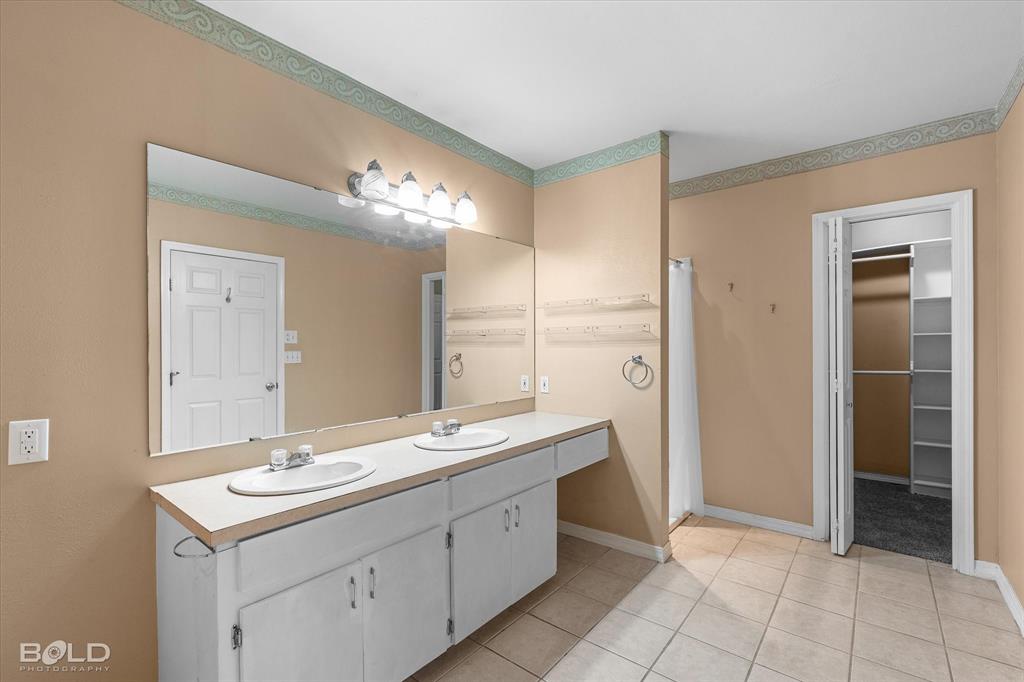 Shreveport, Louisiana 71107, United States, 4 Bedrooms Bedrooms, ,2 BathroomsBathrooms,Residential,Active,220834