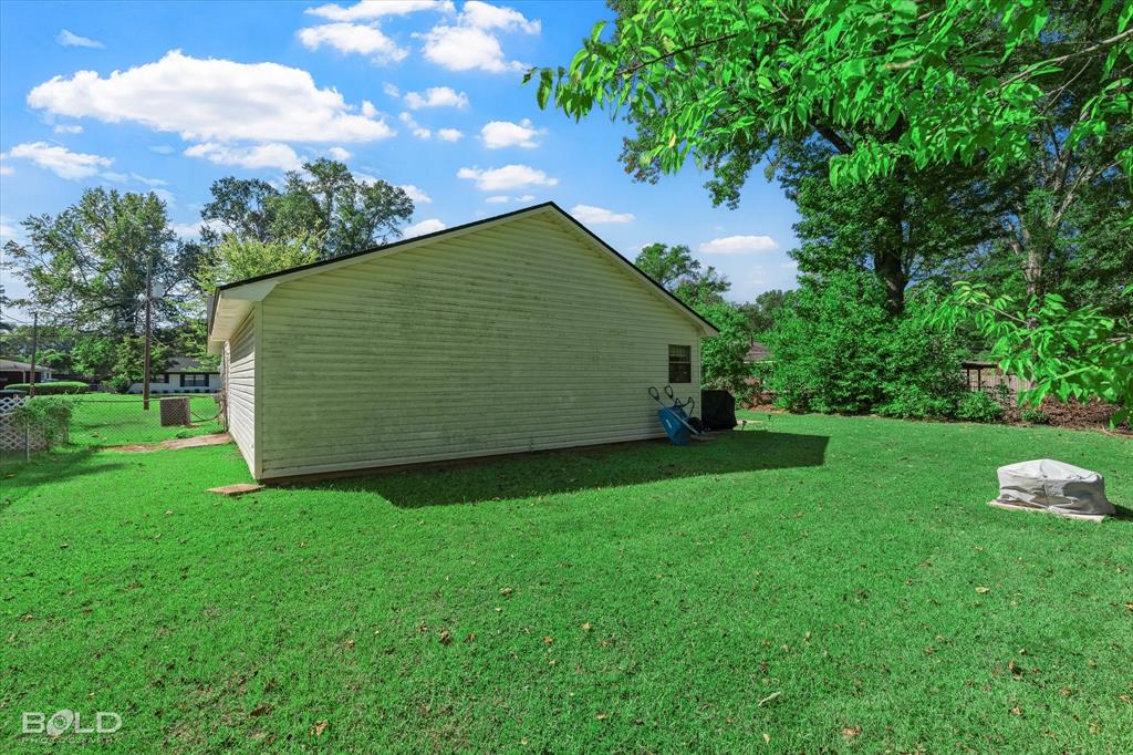 Shreveport, Louisiana 71107, United States, 4 Bedrooms Bedrooms, ,2 BathroomsBathrooms,Residential,Active,220834