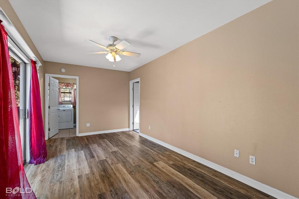 Shreveport, Louisiana 71107, United States, 4 Bedrooms Bedrooms, ,2 BathroomsBathrooms,Residential,Active,220834