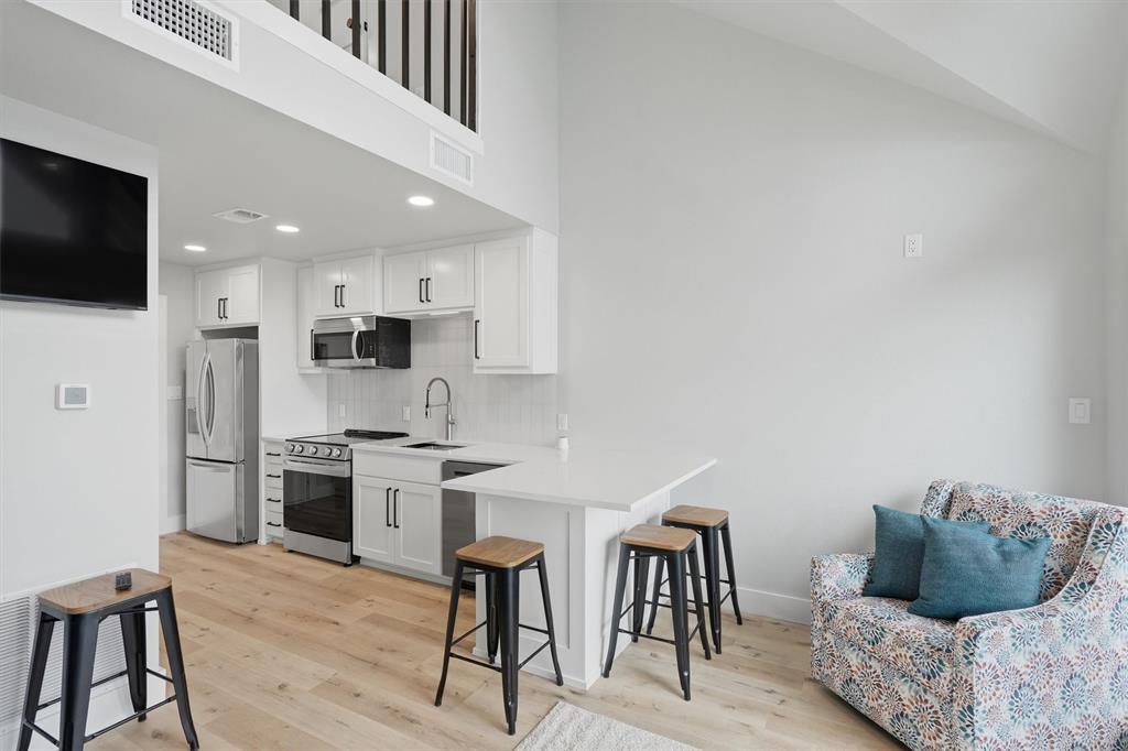 3007 Upcreek Alley 7