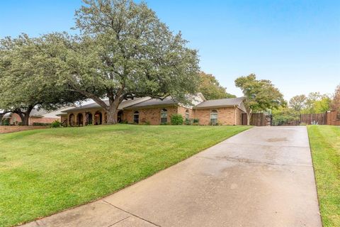 A home in Benbrook