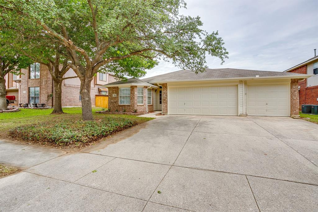 736 Cardinal Drive