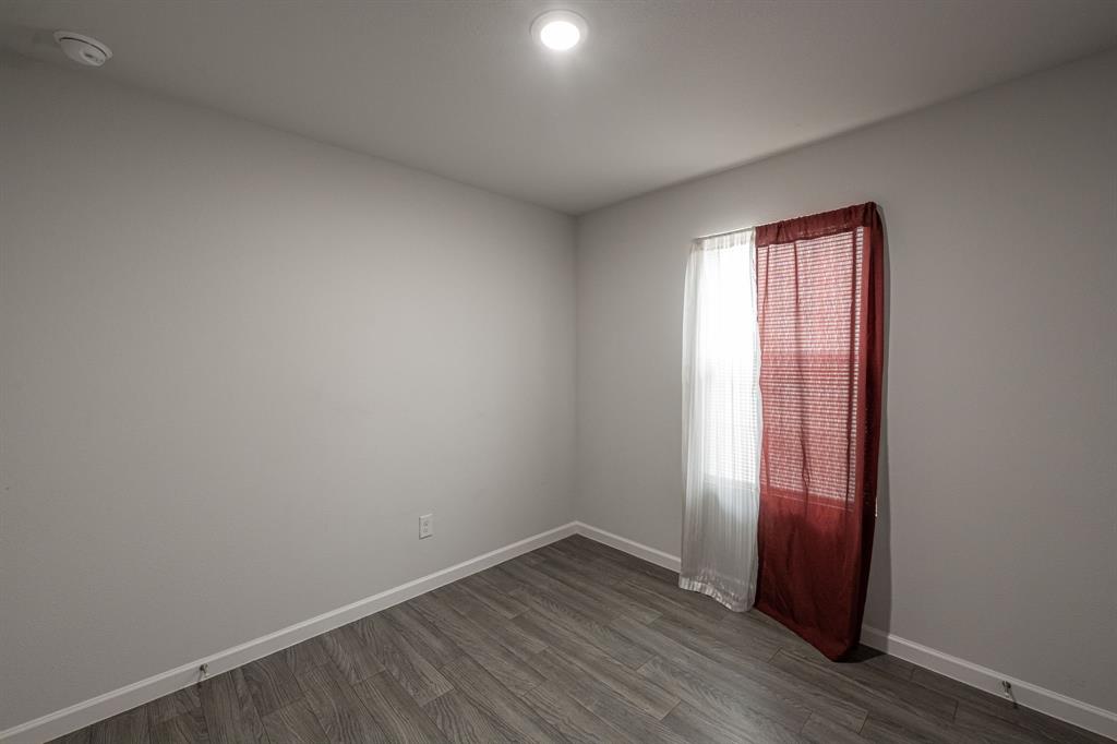 River Oaks at Sawmill Road - Residential