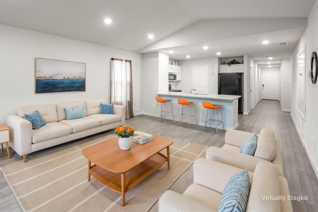 River Oaks at Sawmill Road - Residential