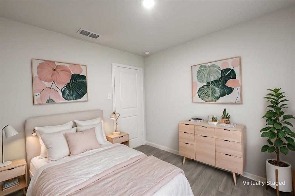 River Oaks at Sawmill Road - Residential