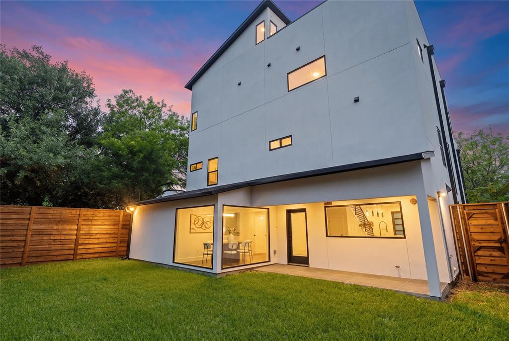 3321 Coronet Boulevard