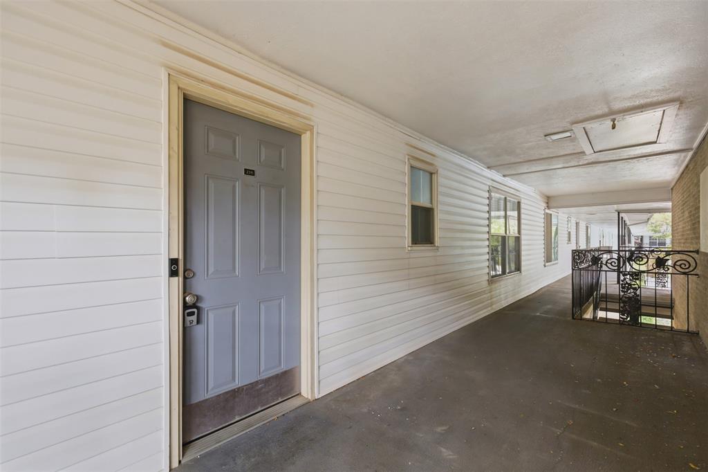 Williamsburg 01 Condos - Residential Lease