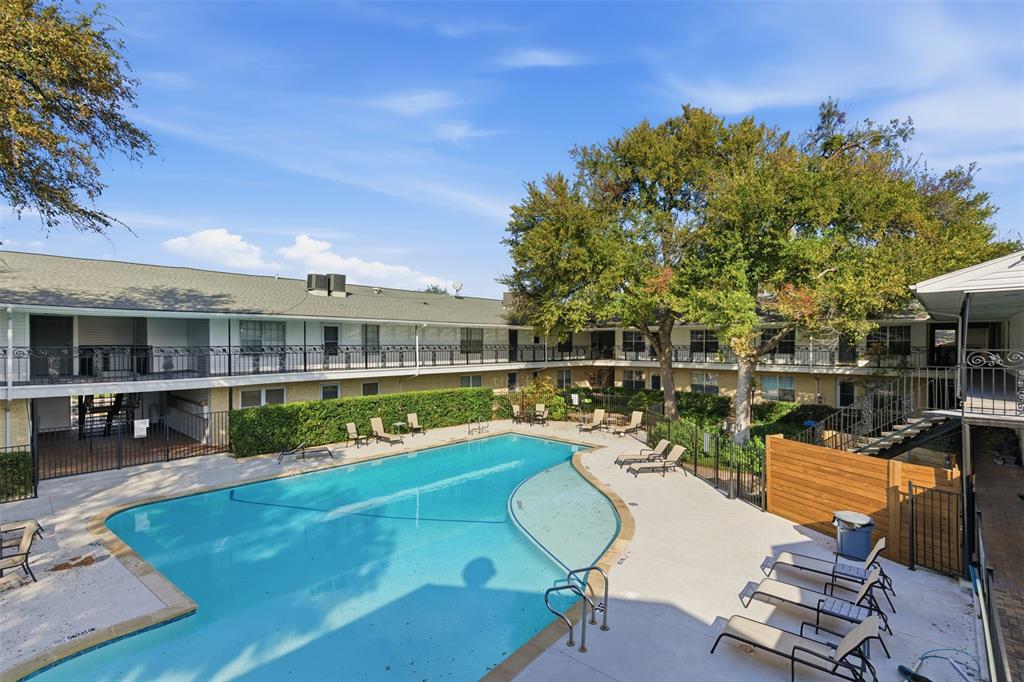 Williamsburg 01 Condos - Residential Lease