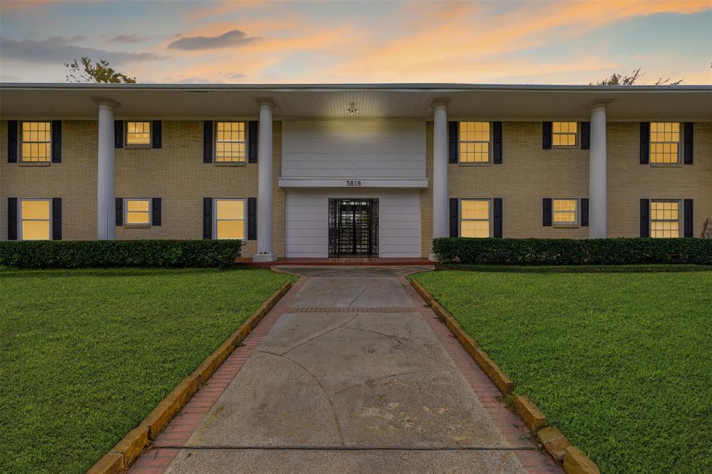 Williamsburg 01 Condos - Residential Lease