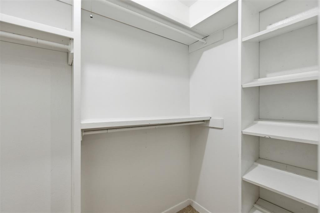 Williamsburg 01 Condos - Residential Lease