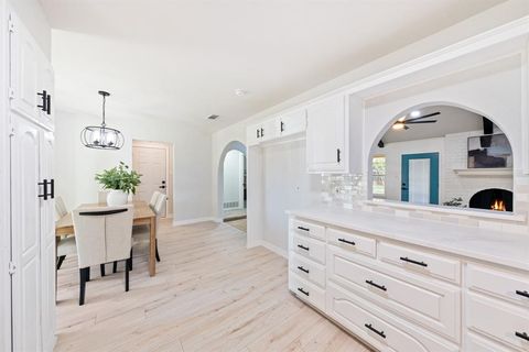 Tiny photo for 4507 Longacres Court, Arlington, TX 76016 (MLS # 21100332)