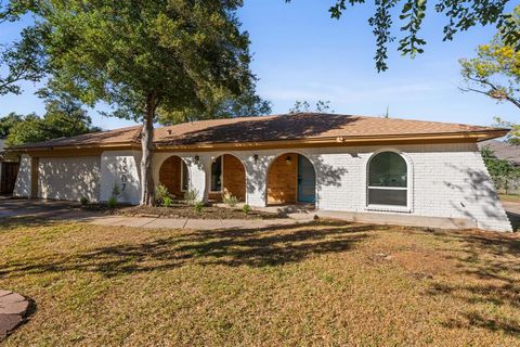 Tiny photo for 4507 Longacres Court, Arlington, TX 76016 (MLS # 21100332)