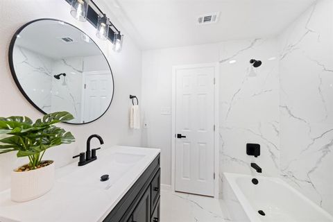 Tiny photo for 4507 Longacres Court, Arlington, TX 76016 (MLS # 21100332)