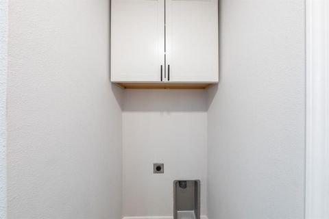 Tiny photo for 4507 Longacres Court, Arlington, TX 76016 (MLS # 21100332)