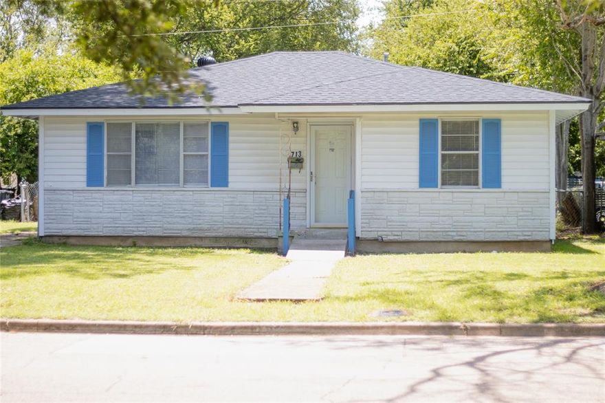 Welcome to 713 Dunbar Ave – a charming 3-bedroom, 1-bath home offering 1,212 square feet of comfortable living in the heart of Waco. This home features new vinyl plank flooring throughout, providing a fresh, modern feel from room to room. Key updates include a new roof (June 2023) and new water heater (December 2023), giving buyers peace of mind for years to come.

Conveniently located just minutes from Cameron Park and all the shops, dining, and attractions of downtown Waco, this home is move-in ready and waiting for new owners to make it their own. Whether you're a first-time buyer or looking to invest, this property checks all the boxes for value, location, and comfort.