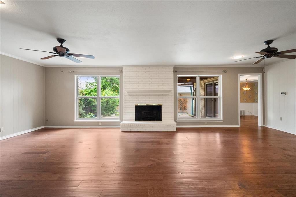 1235 Lexington Square
