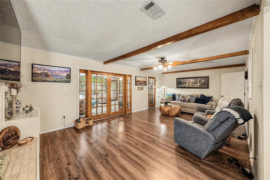 LAKEWOOD ADDITION-ARLINGTON BLOCK 12 LOT 7 - Residential