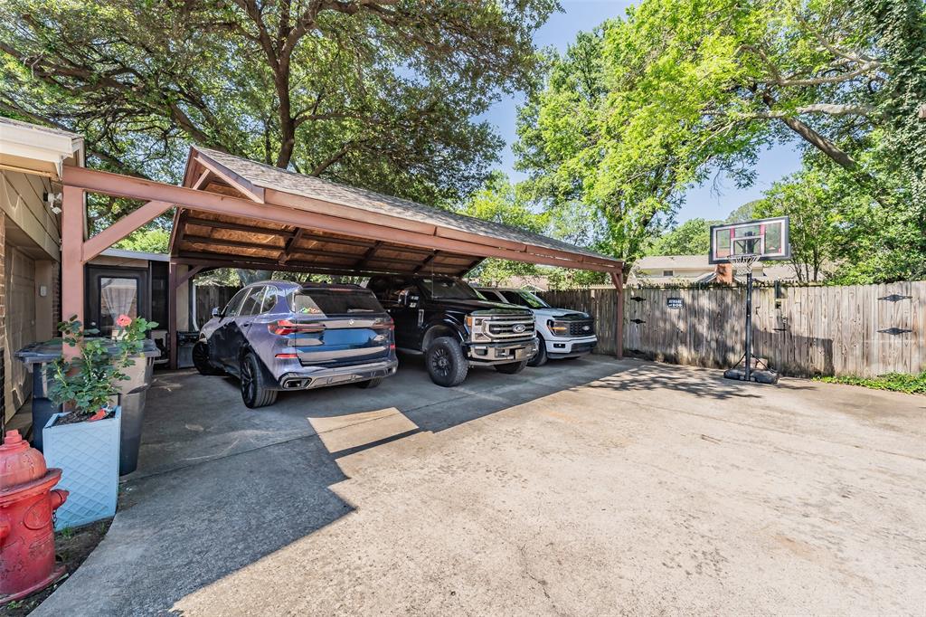 LAKEWOOD ADDITION-ARLINGTON BLOCK 12 LOT 7 - Residential
