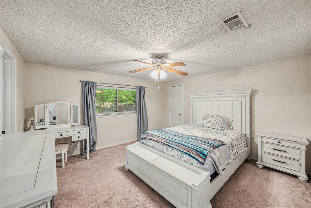 LAKEWOOD ADDITION-ARLINGTON BLOCK 12 LOT 7 - Residential