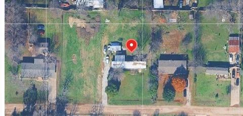 1702 Ranch Road Grand Prairie TX 75052